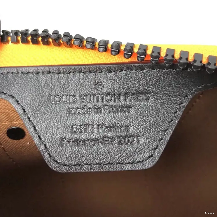 2204DJ0026 LV Bag 0728